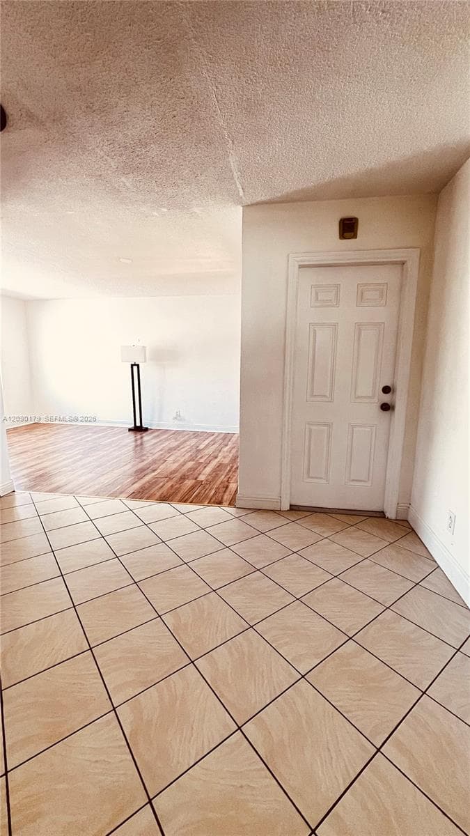 Mayo Apartments. · #11 in Hollywood - Photo 12