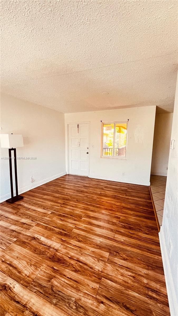 Mayo Apartments. · #11 in Hollywood - Photo 8