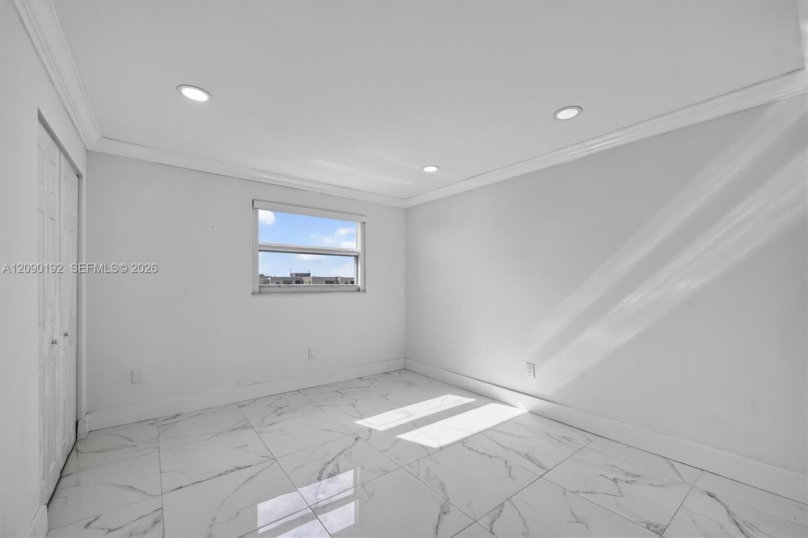 FONTAINEBLEAU GARDENS · #503 in Miami - Photo 22