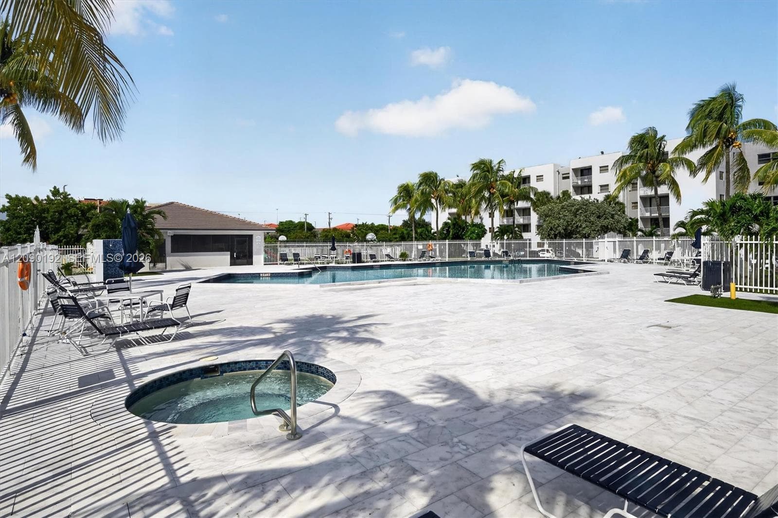 FONTAINEBLEAU GARDENS · #503 in Miami - Photo 34