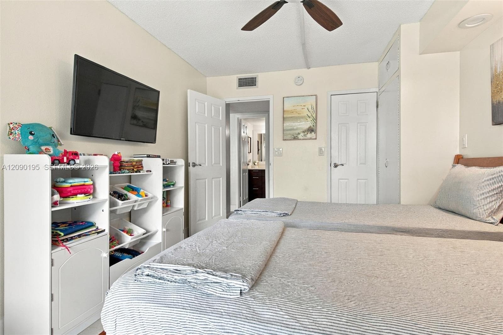 DESOTO PARK CONDO · #120 in Hallandale Beach - Photo 20