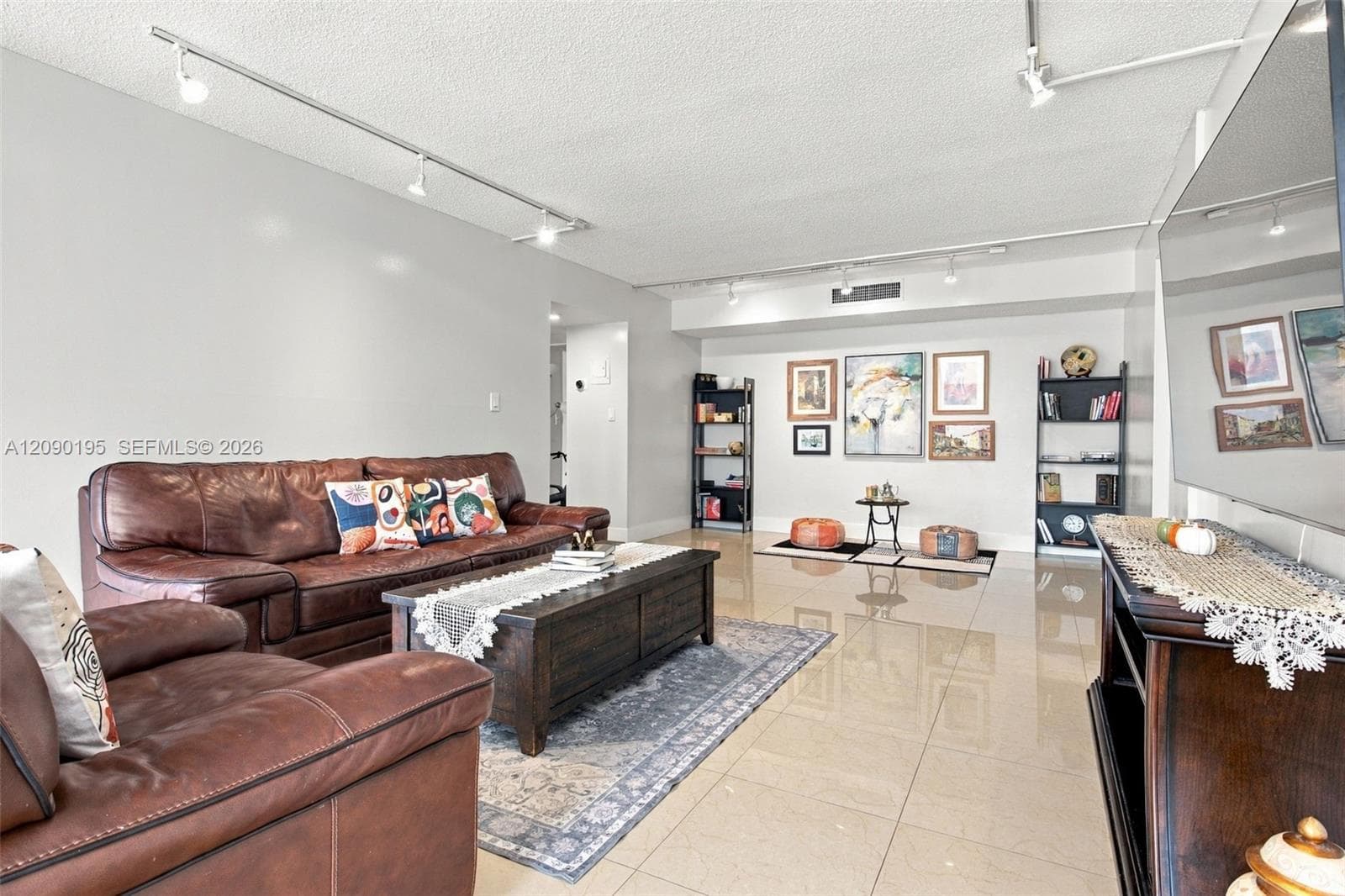 DESOTO PARK CONDO · #120 in Hallandale Beach - Photo 14