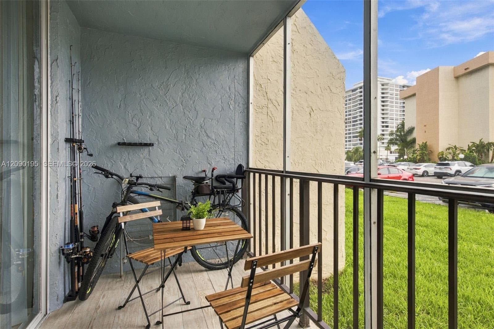 DESOTO PARK CONDO · #120 in Hallandale Beach - Photo 18