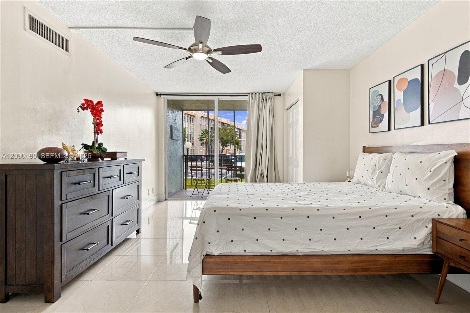 DESOTO PARK CONDO · #120 in Hallandale Beach - Photo 8