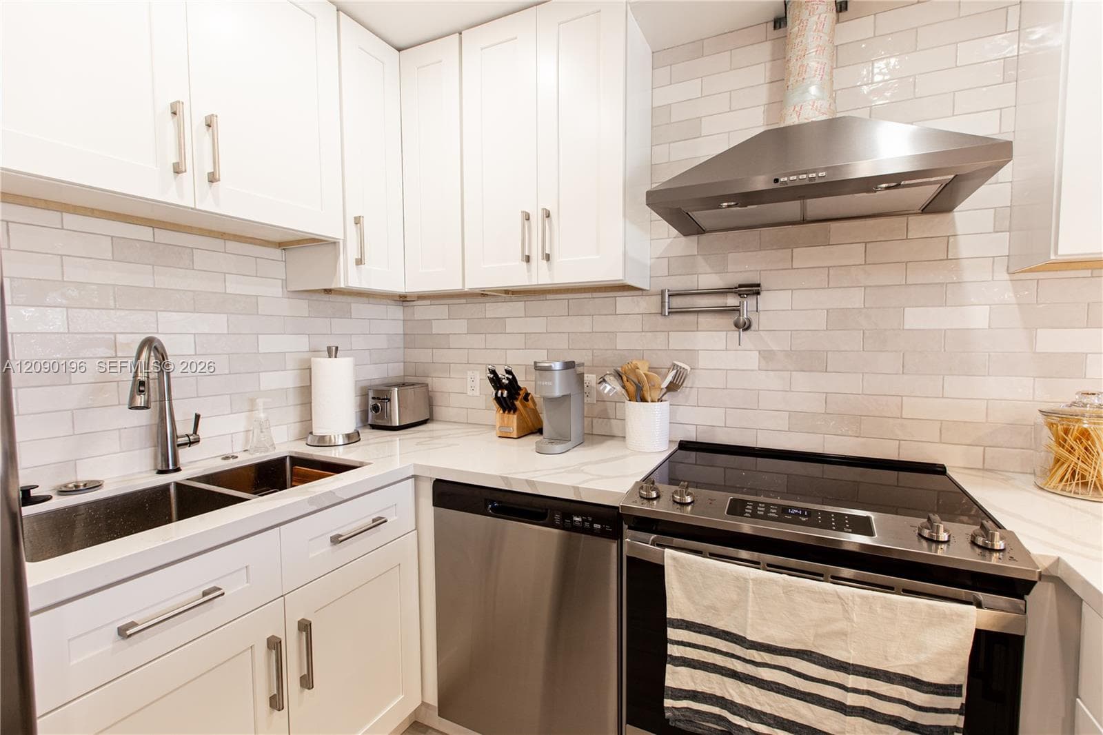 MAINSAIL CONDO · #204 in Hollywood - Photo 7