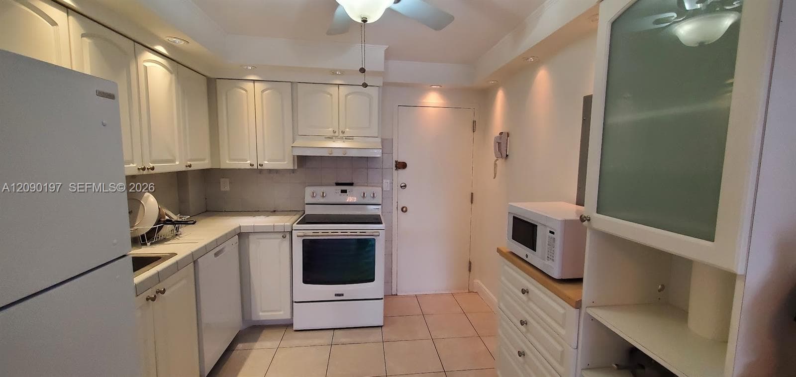 TOWNE ROYALE CONDO · #307 in Sunny Isles Beach - Photo 7