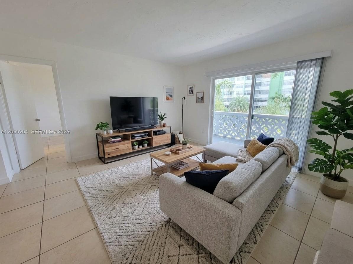 CLAREMONT PLACE CONDO · #305 in North Miami - Photo 8