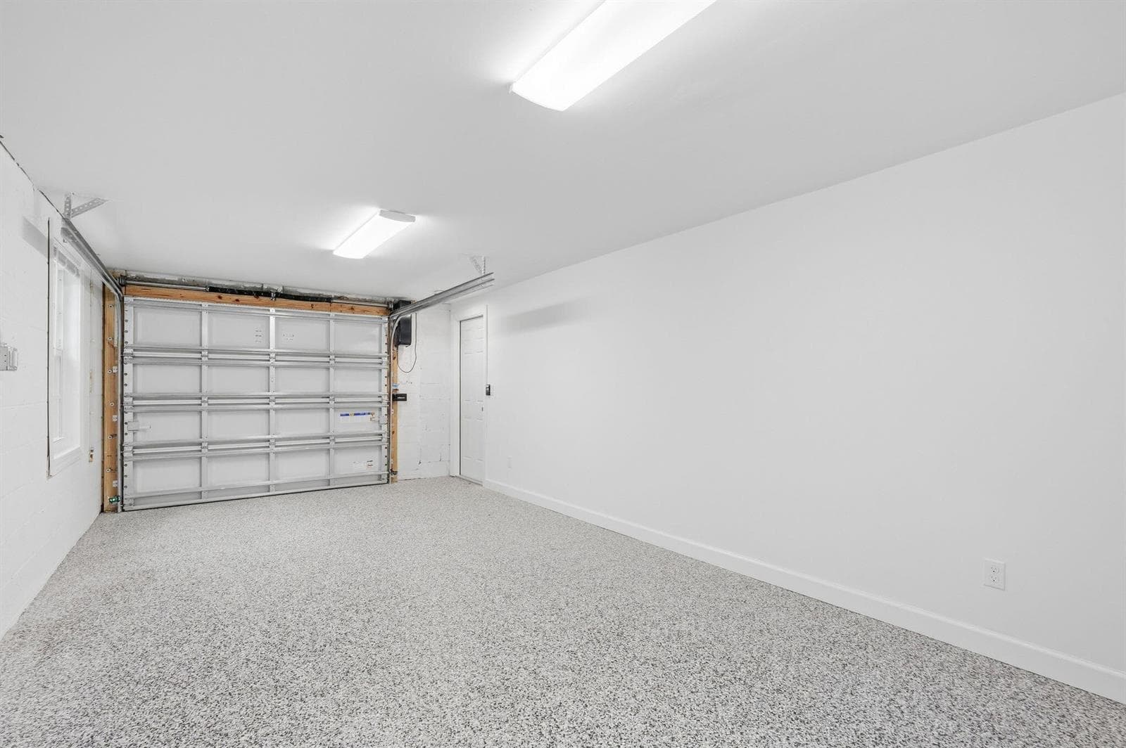 24-web-or-mls-5203_N_Flagler_Dr_07503