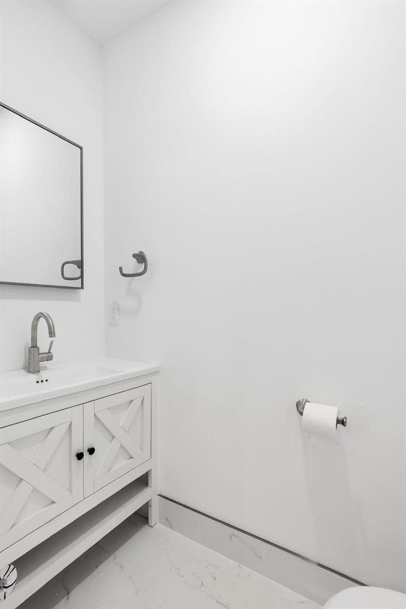 19-web-or-mls-5203_N_Flagler_Dr_07485