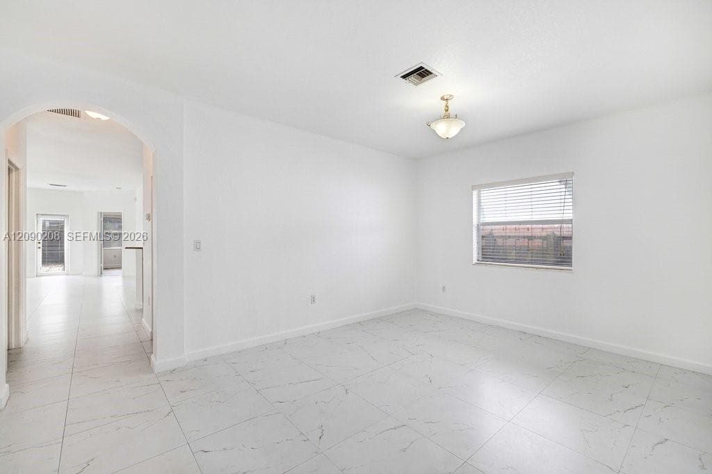 3656 NE 3rd Ct photo 16