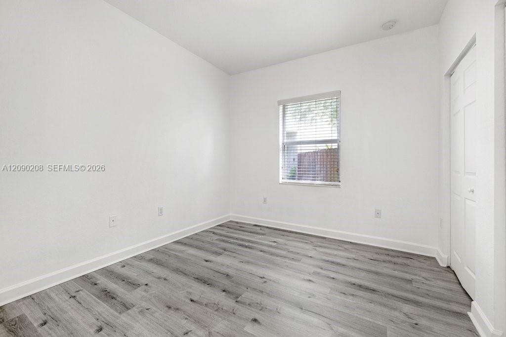 3656 NE 3rd Ct photo 18