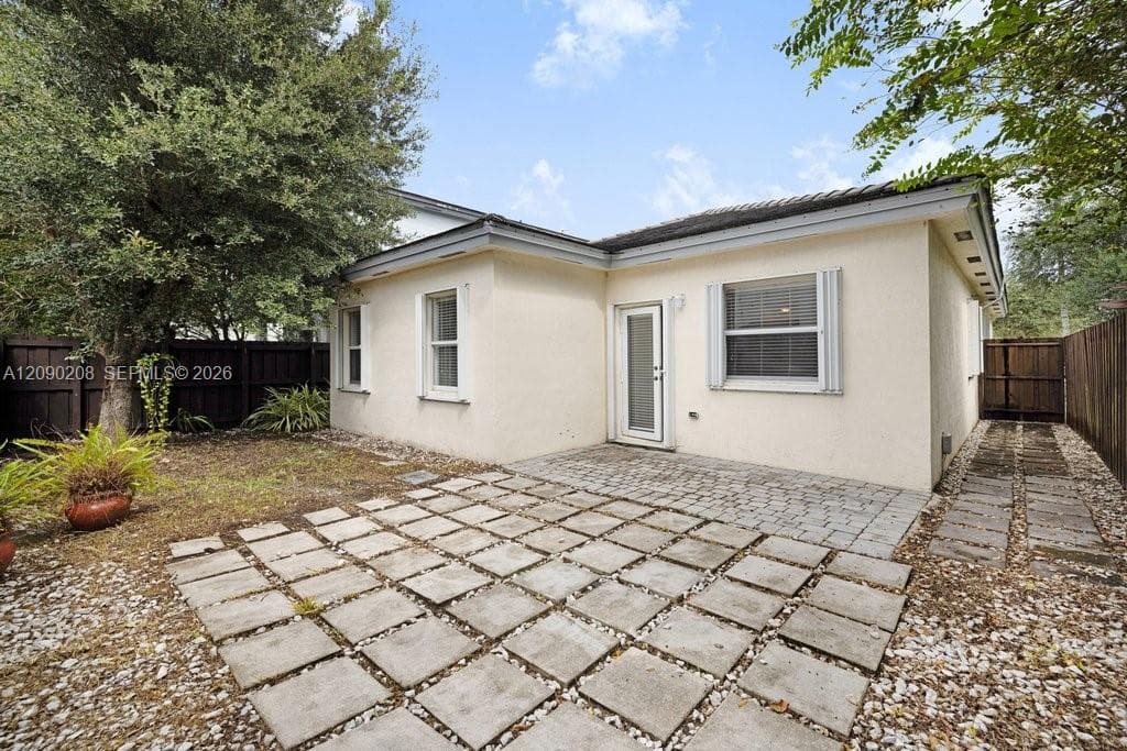 3656 NE 3rd Ct photo 31