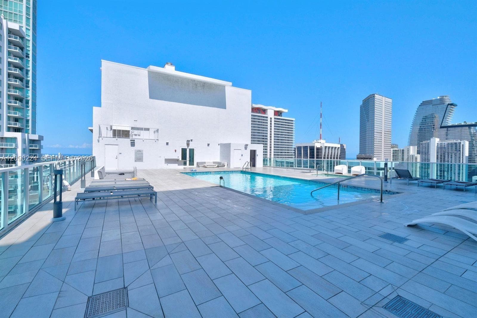 Loft Downtown II · #1406 in Miami - Photo 10