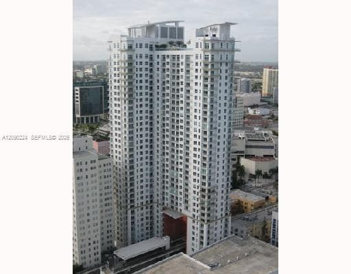 Loft Downtown II · #1406 in Miami - Photo 15