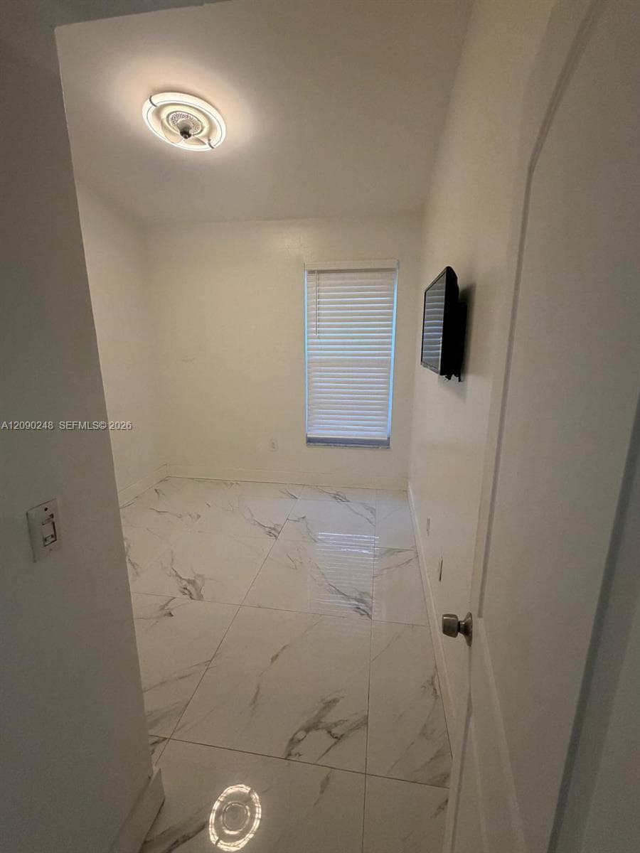 6706 NW 192nd Ter photo 2