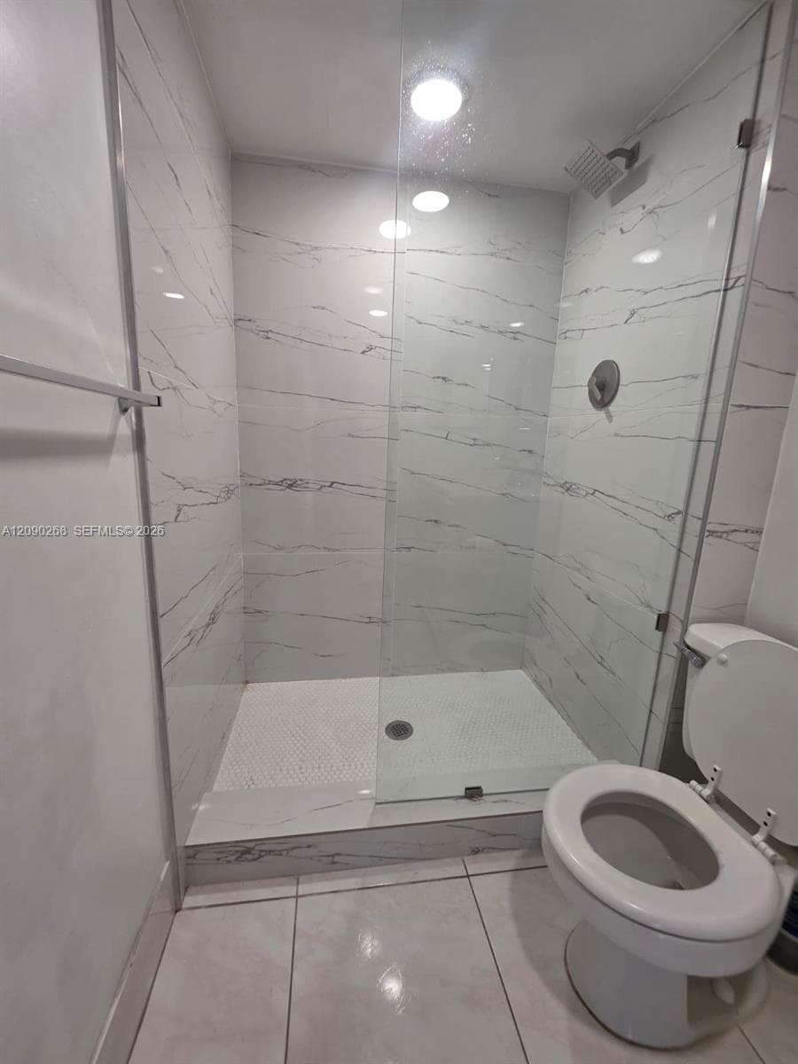WOODSIDE APTS CONDO · #B-225 in North Miami Beach - Photo 17