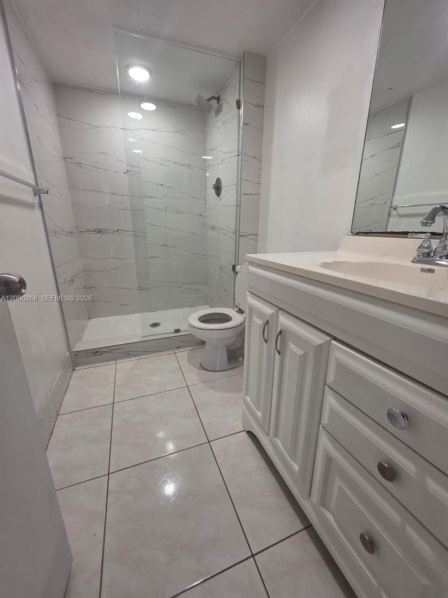 WOODSIDE APTS CONDO · #B-225 in North Miami Beach - Photo 16