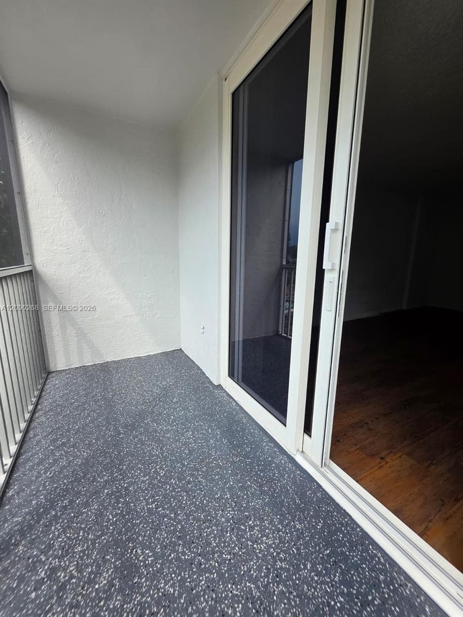 WOODSIDE APTS CONDO · #B-225 in North Miami Beach - Photo 10