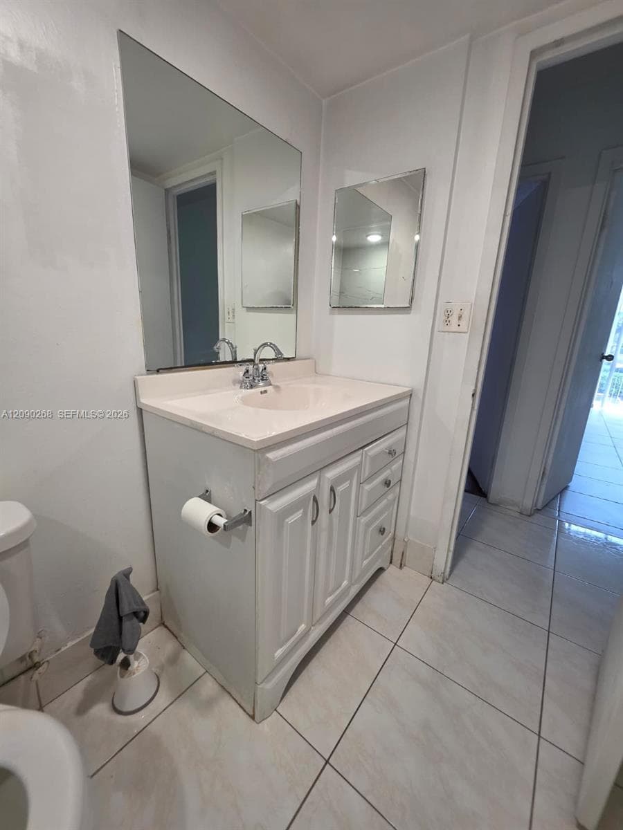 WOODSIDE APTS CONDO · #B-225 in North Miami Beach - Photo 15