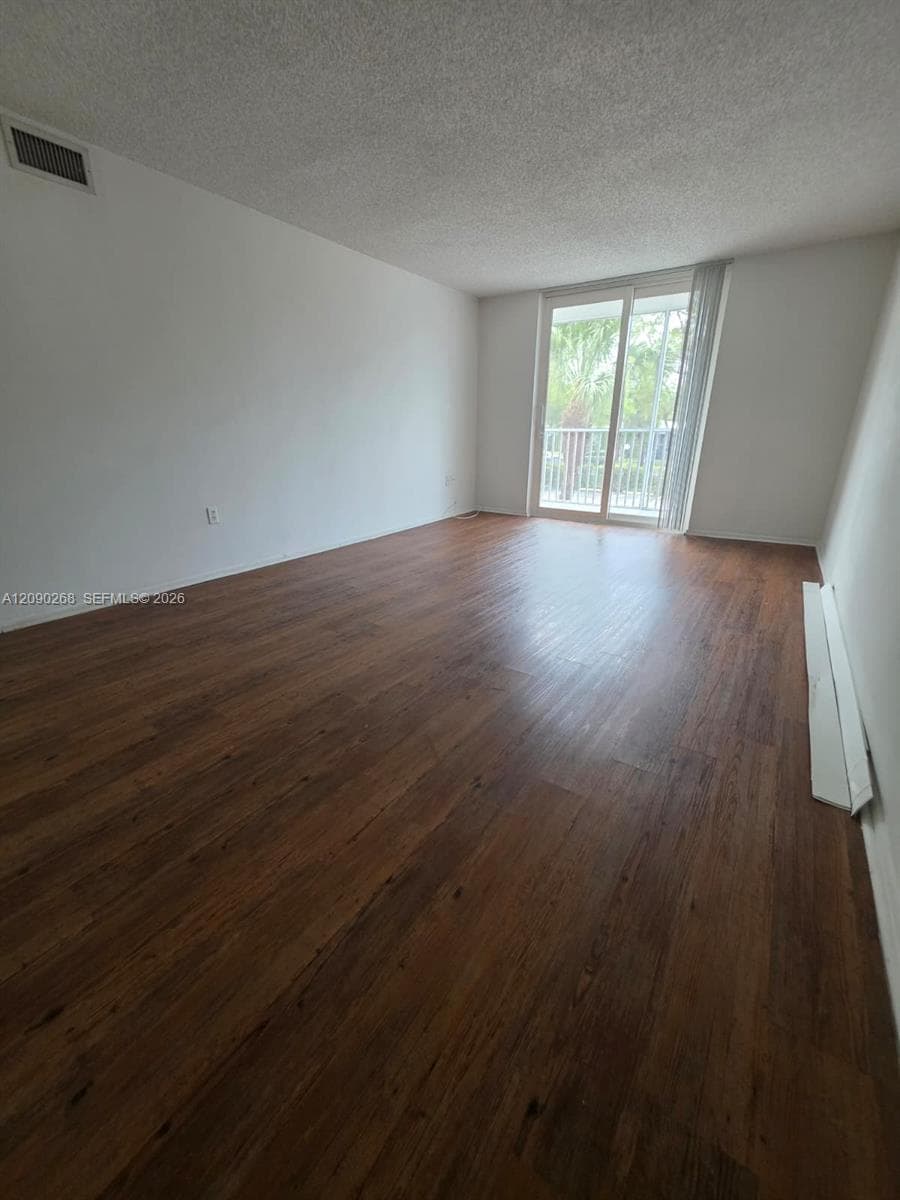 WOODSIDE APTS CONDO · #B-225 in North Miami Beach - Photo 8