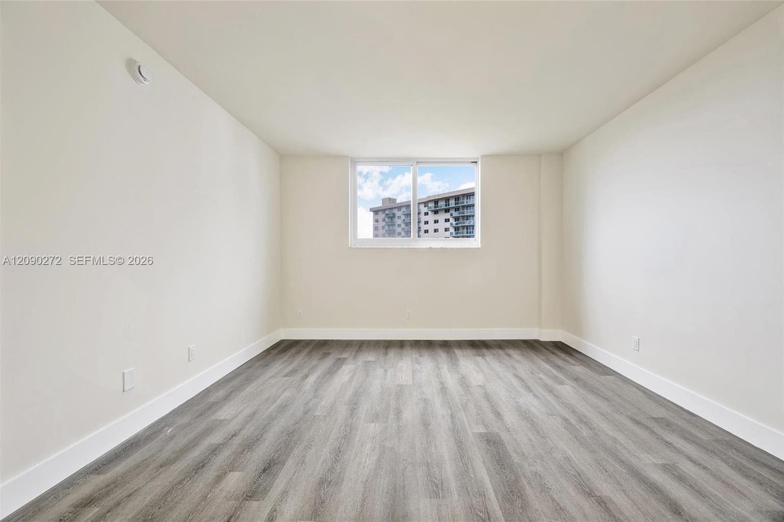 OCEANVIEW BUILDING B COND · #1023 in Sunny Isles Beach - Photo 16