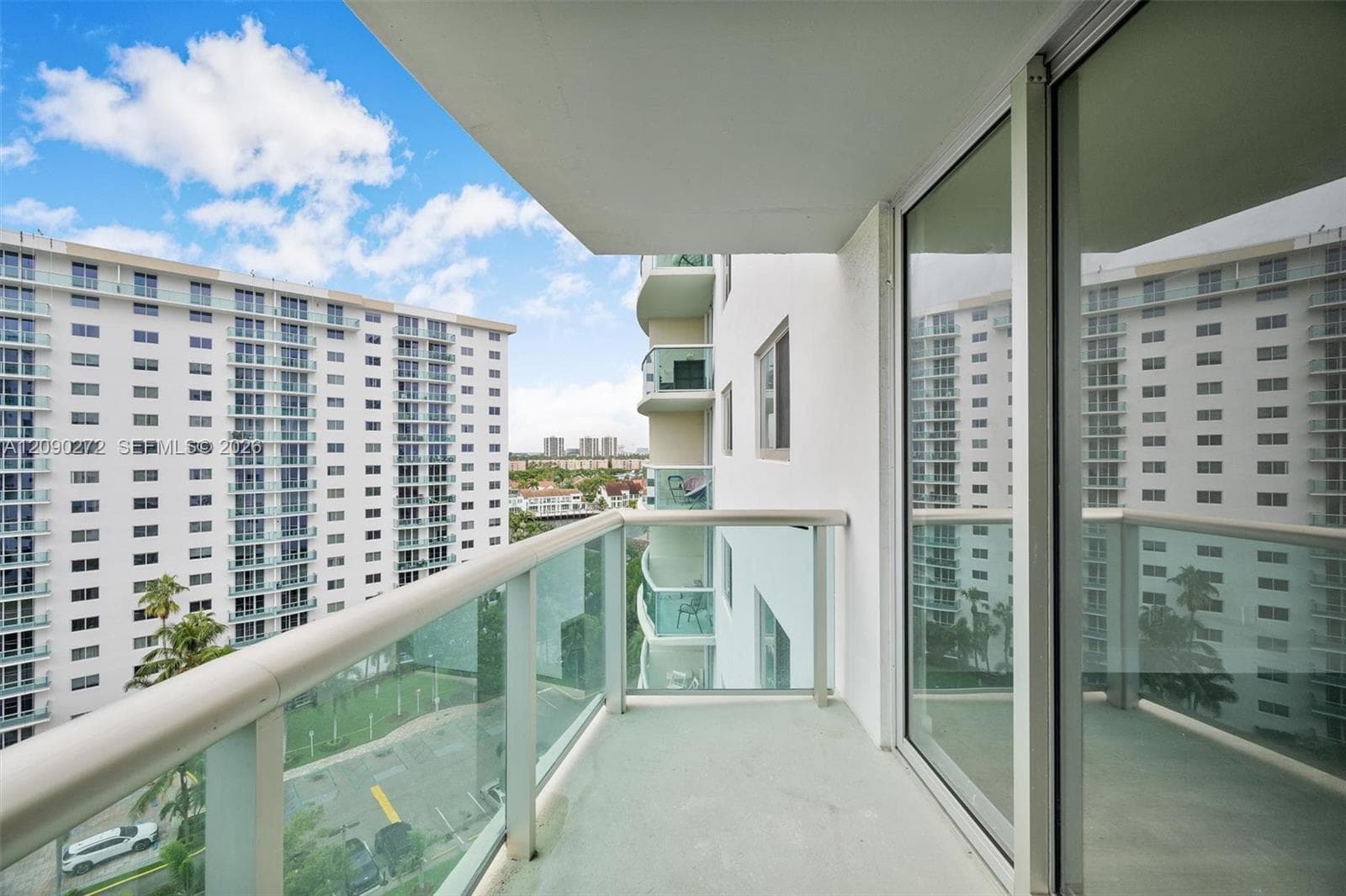 OCEANVIEW BUILDING B COND · #1023 in Sunny Isles Beach - Photo 5