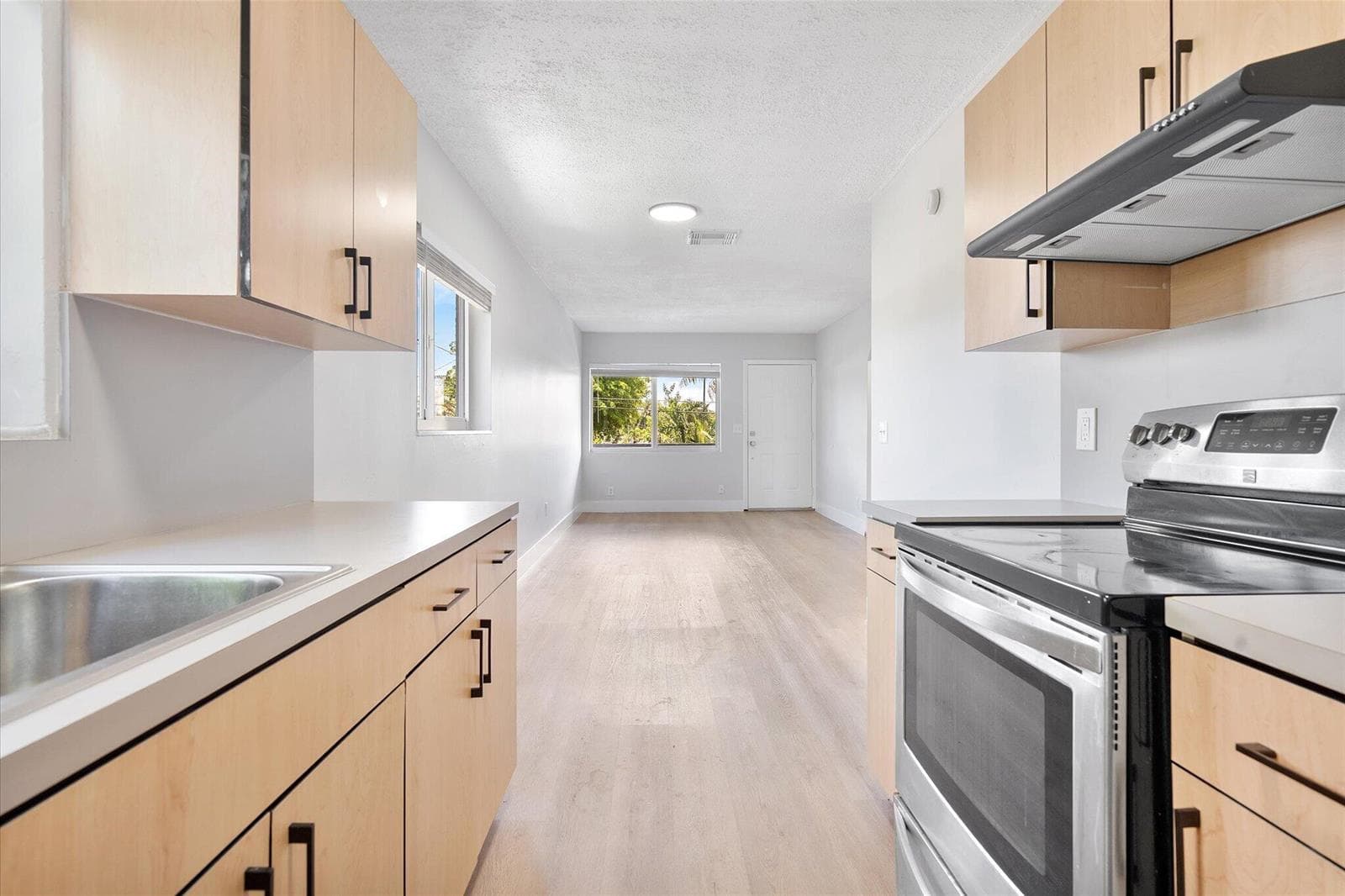 20-720 NE 7th St_020
