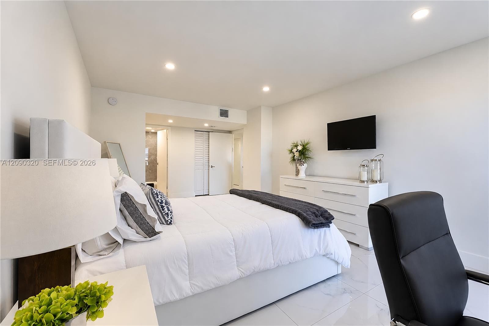 CORONADO CONDO- TOWER II · #930 in Aventura - Photo 6