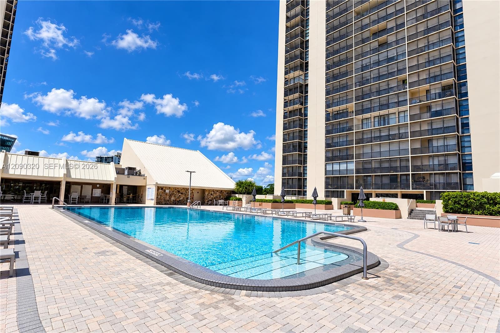 CORONADO CONDO- TOWER II · #930 in Aventura - Photo 16