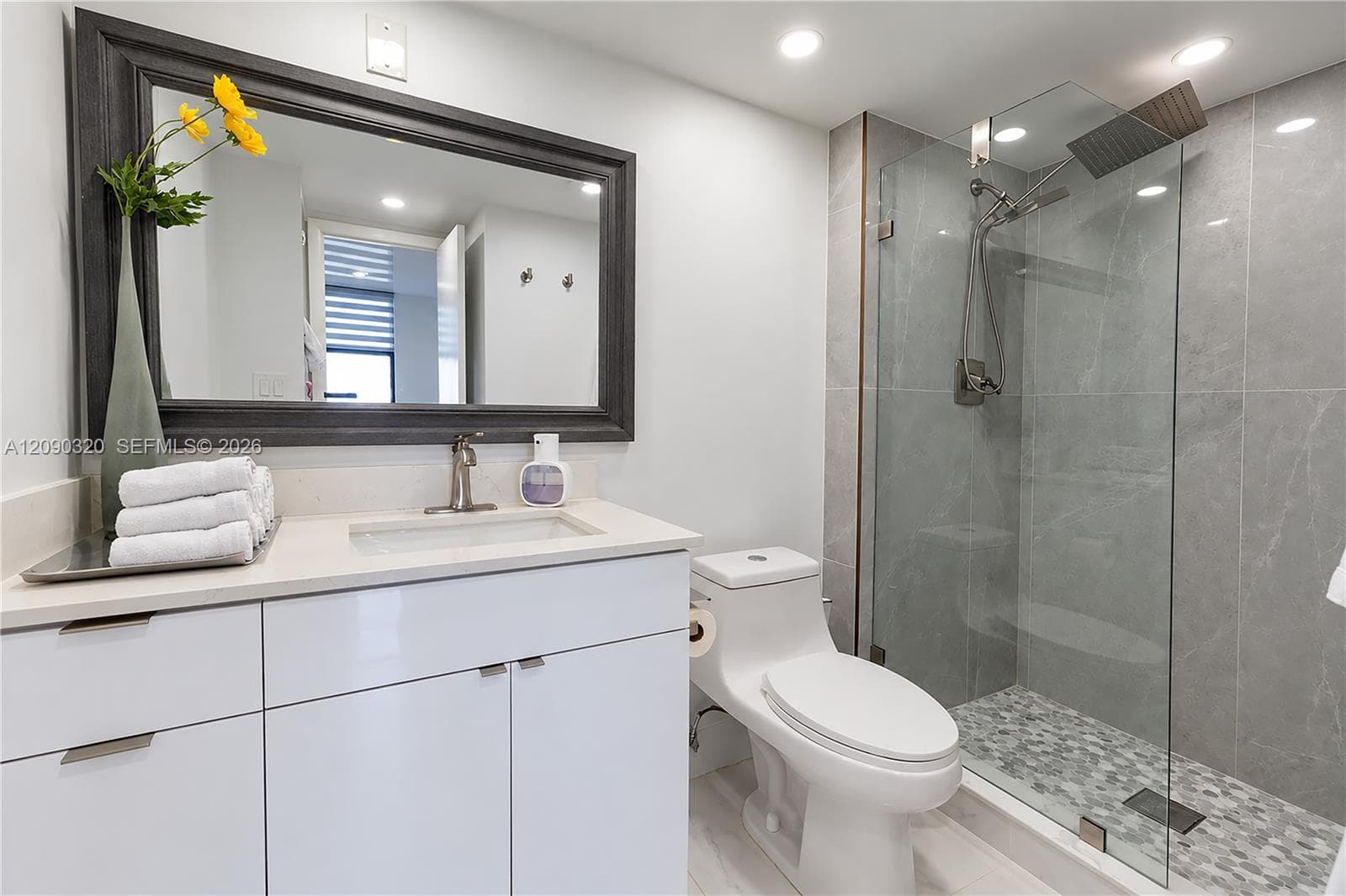 CORONADO CONDO- TOWER II · #930 in Aventura - Photo 11