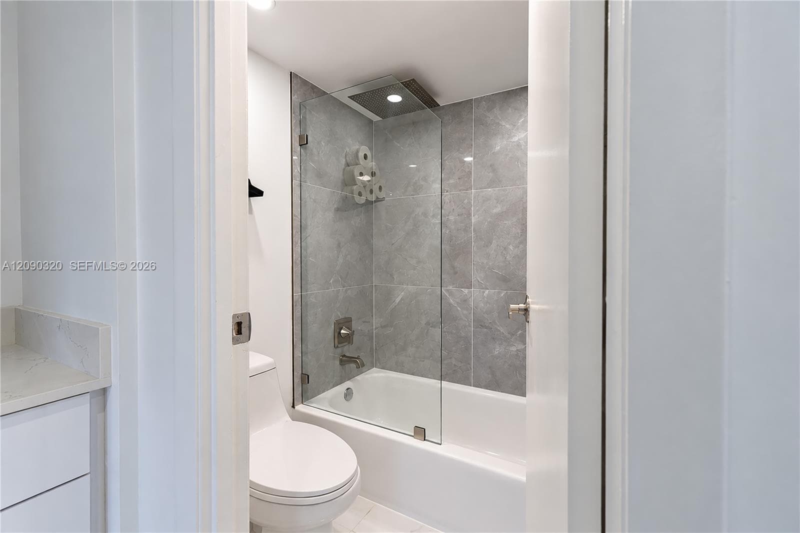 CORONADO CONDO- TOWER II · #930 in Aventura - Photo 8