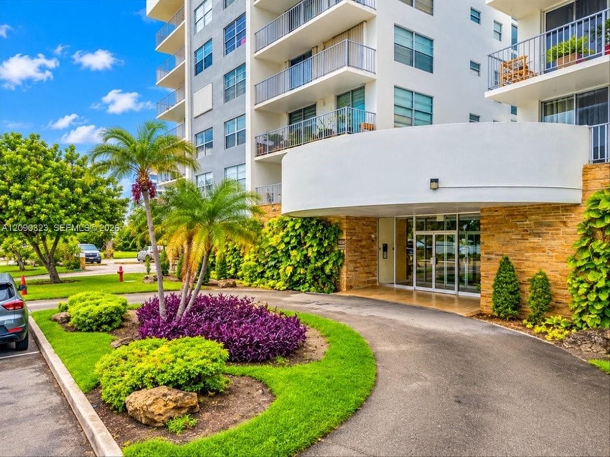 STUART HOMES CONDO · #3G in Bay Harbor Islands - Photo 59