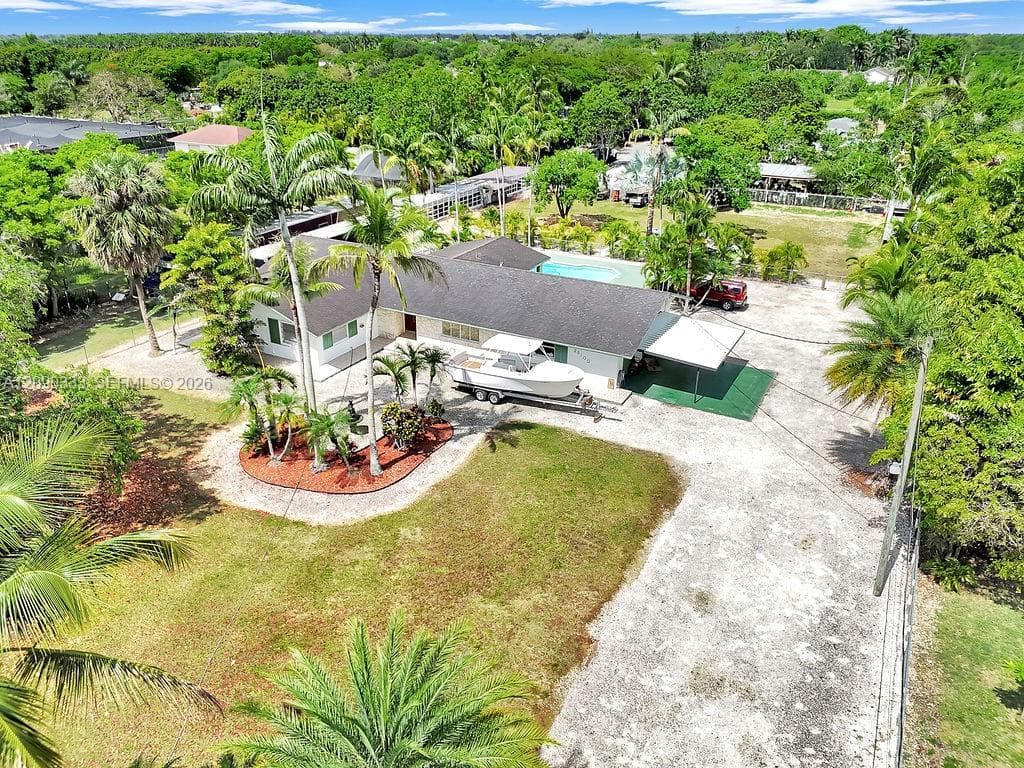 26100 SW 192nd Ave photo 4