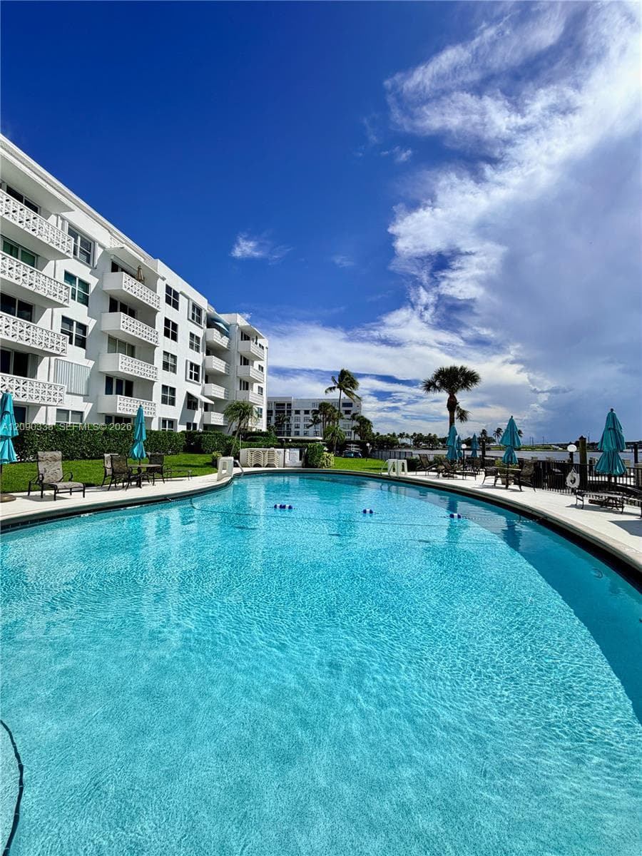 ROYAL SAXON · #5110 in Palm Beach - Photo 20