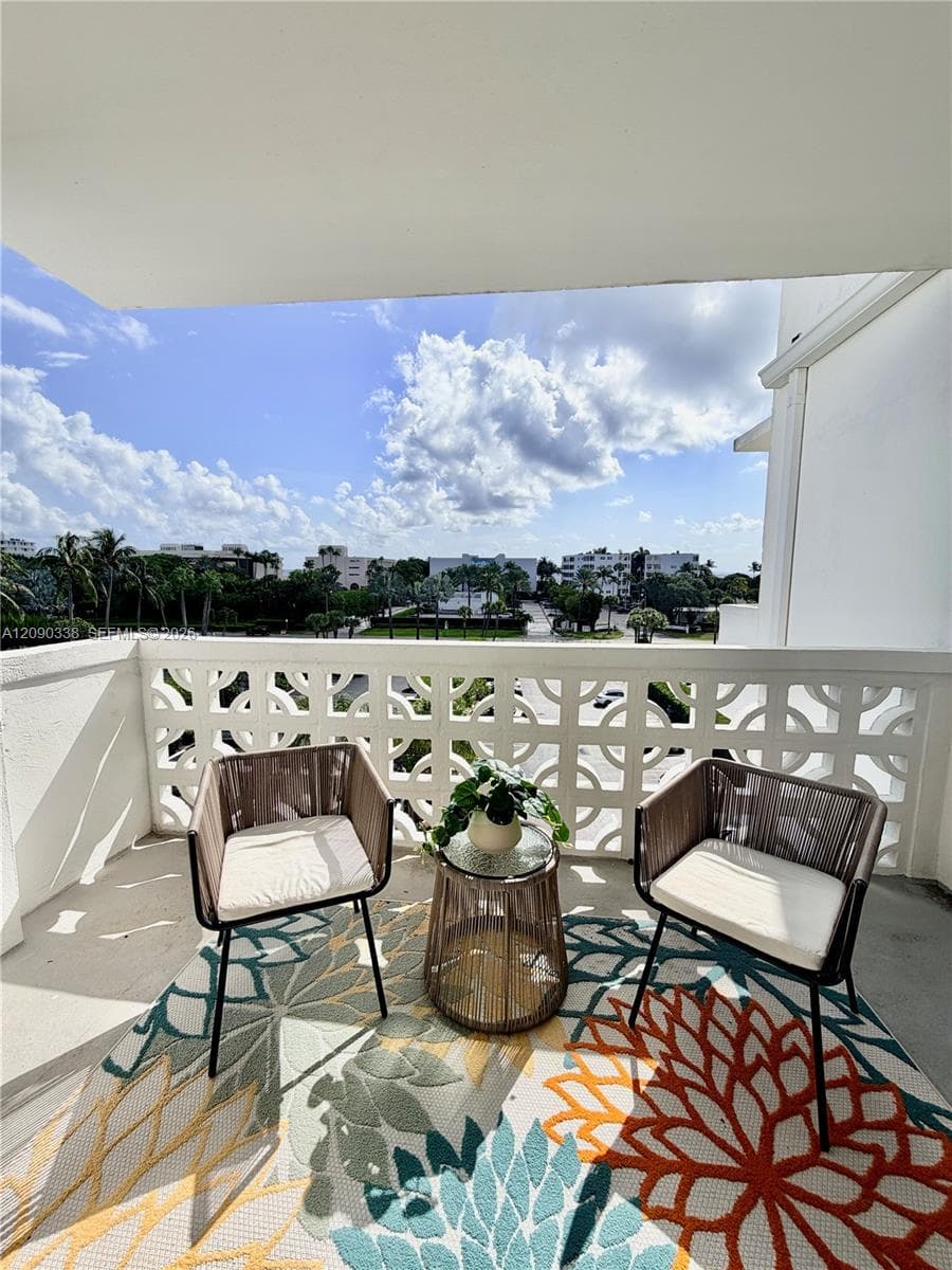 ROYAL SAXON · #5110 in Palm Beach - Photo 18