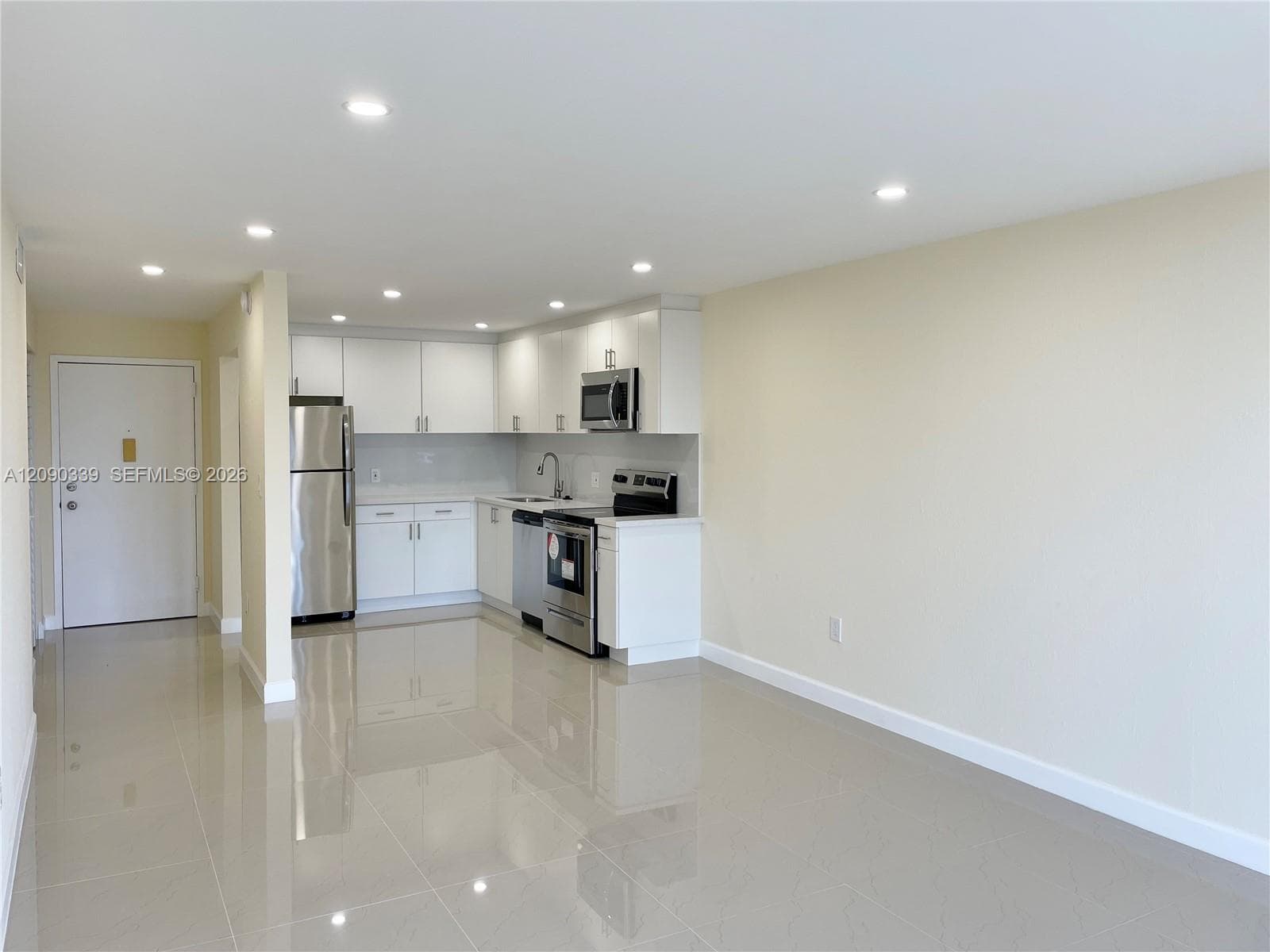 WOODSIDE APTS CONDO · #A537 in North Miami Beach - Photo 9