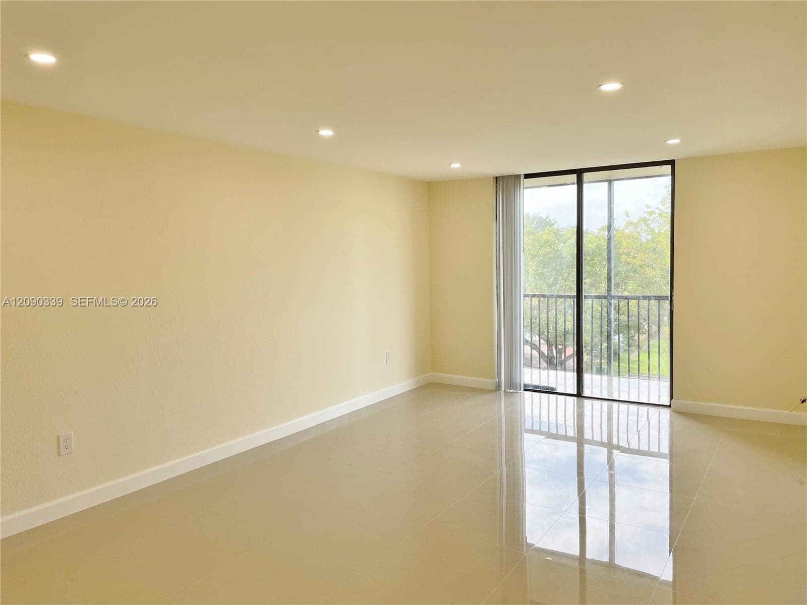 WOODSIDE APTS CONDO · #A537 in North Miami Beach - Photo 18