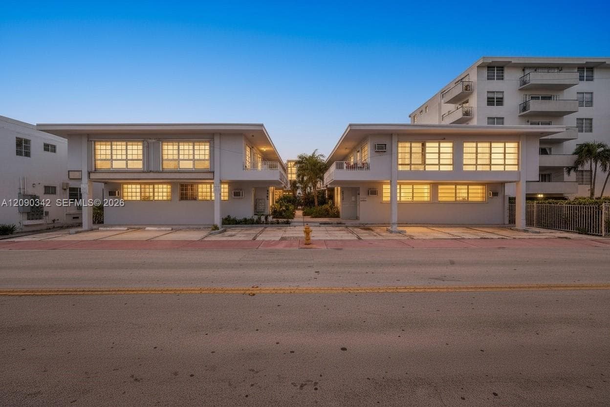 Creek Club Condo · #5 in Miami Beach - Photo 1