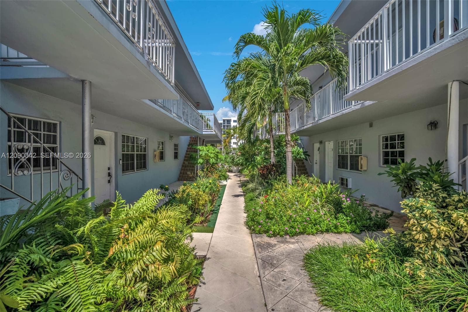 Creek Club Condo · #5 in Miami Beach - Photo 4