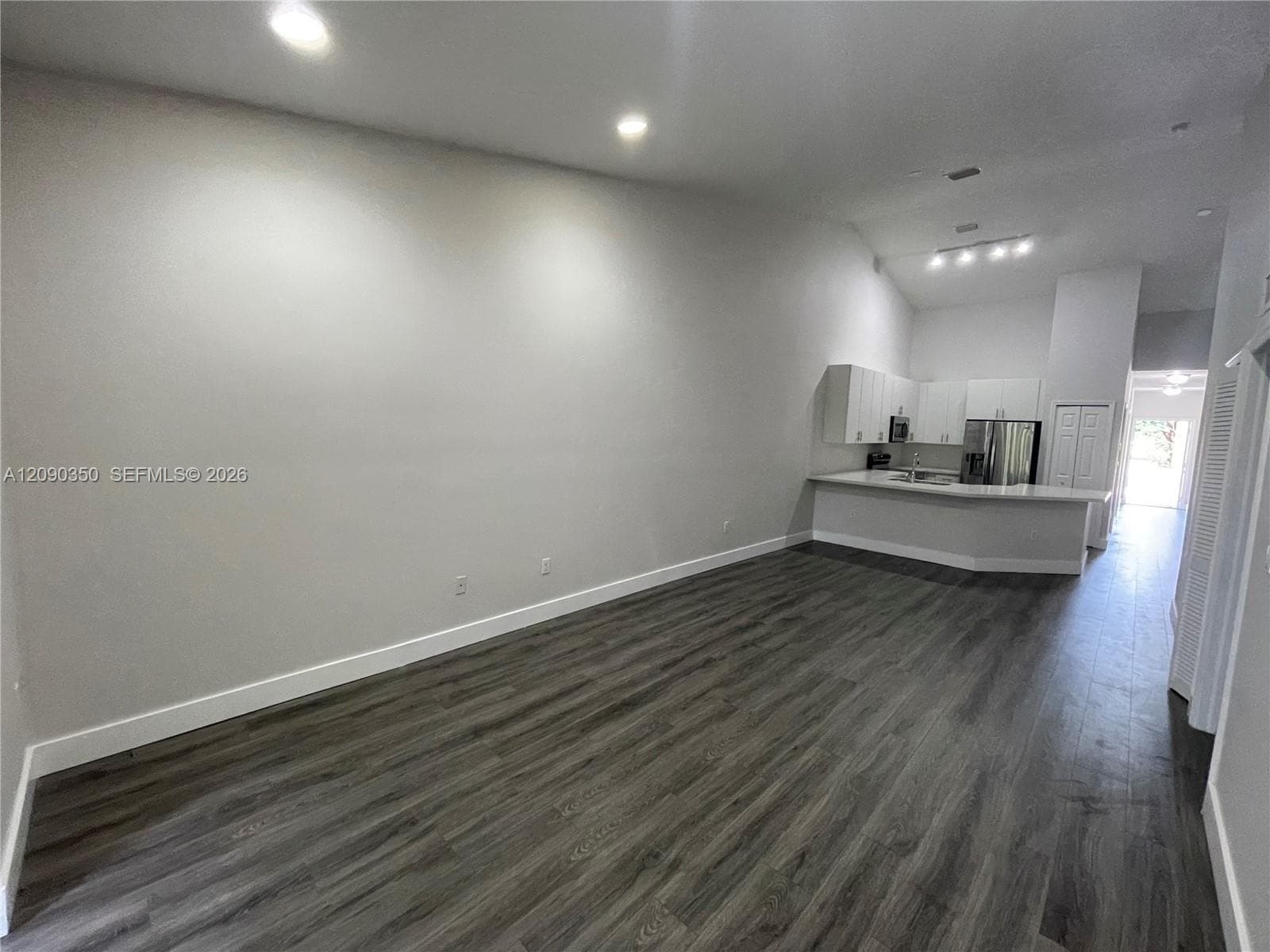 1178 NE 32 ND AVENUE photo 3