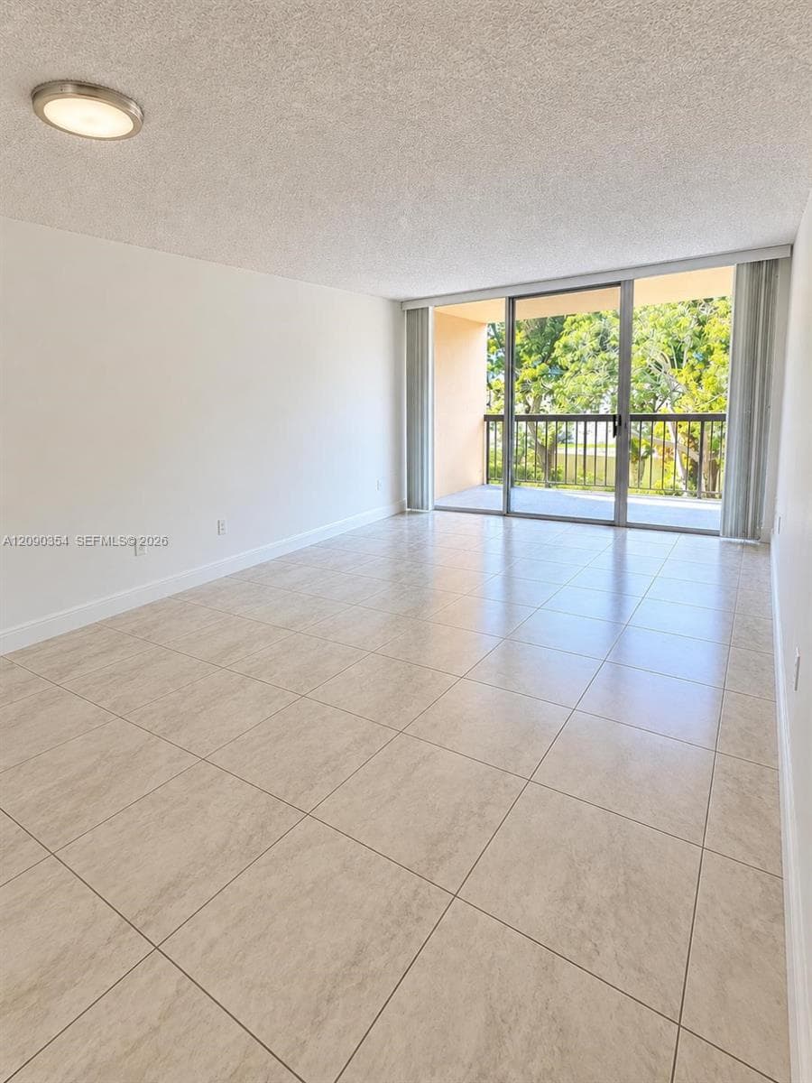 THE GARDENS OF KENDALL CO · #313 in Miami - Photo 4