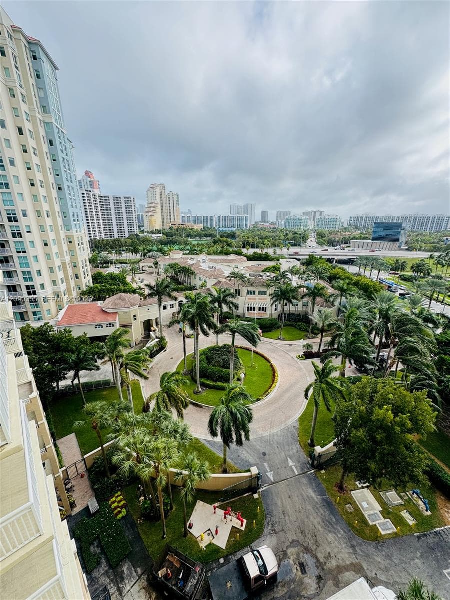 TURNBERRY ON THE GREEN CO · #1006 in Aventura - Photo 15