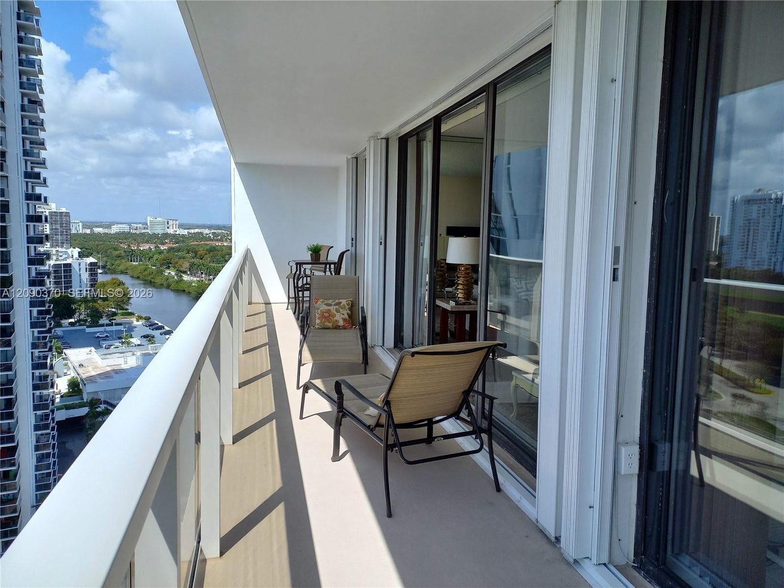 FLAMENCO CONDO-TOWER II · #1706 in Aventura - Photo 2
