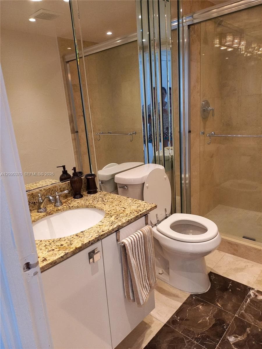 FLAMENCO CONDO-TOWER II · #1706 in Aventura - Photo 8
