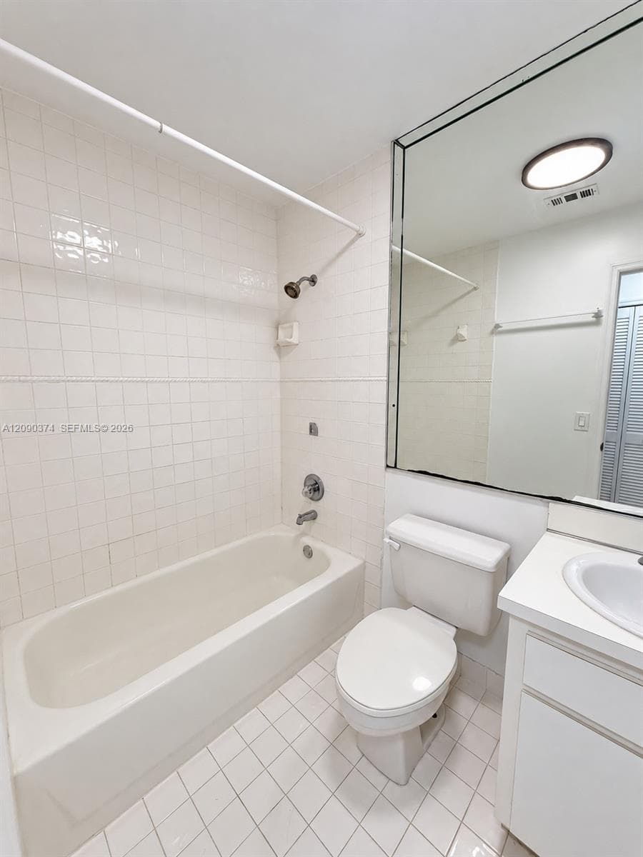 13893 SW 62nd Ter #. photo 13