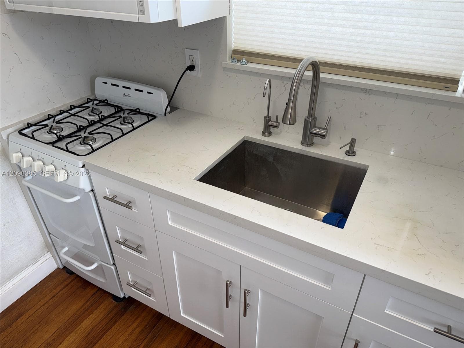 210 MENDOZA AVE CONDO · #6 in Coral Gables - Photo 12