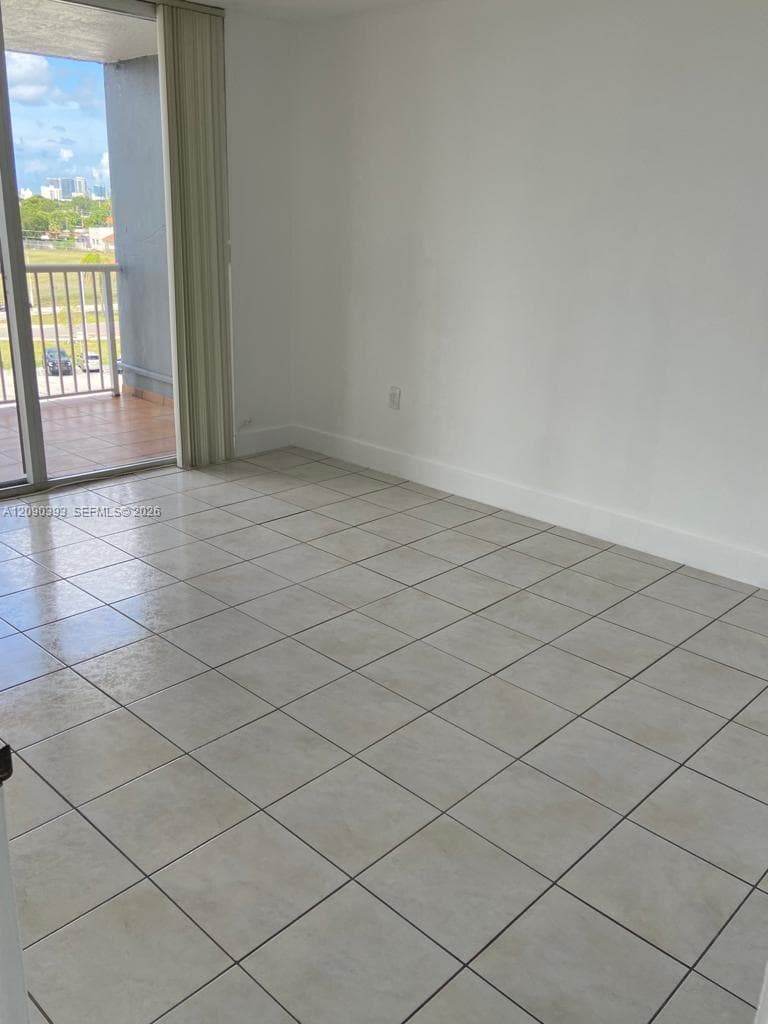 ISLA DEL MAR · #614 in Miami - Photo 13