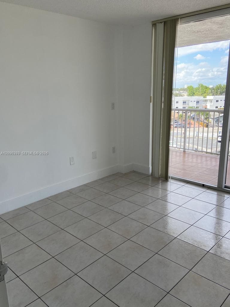 ISLA DEL MAR · #614 in Miami - Photo 14