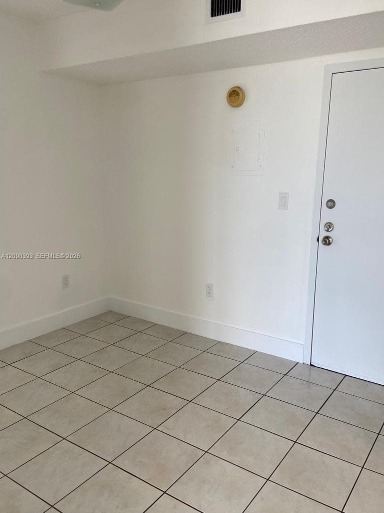 ISLA DEL MAR · #614 in Miami - Photo 11