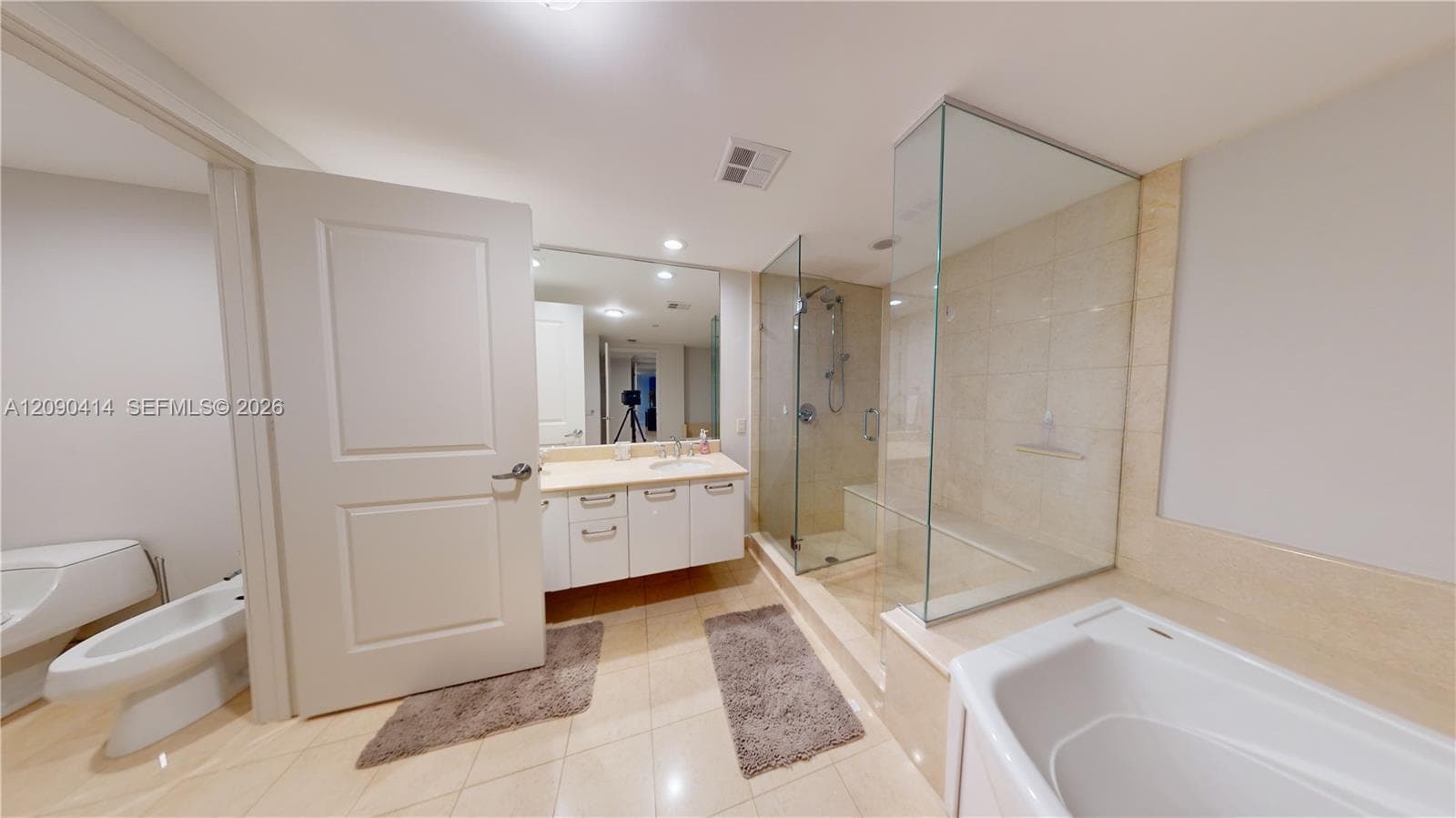 OCEAN PALMS CONDO · #1705 in Hollywood - Photo 23